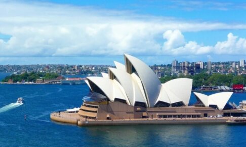 日本の相続税は最大55％！相続税がない富裕層に人気の移住先5選