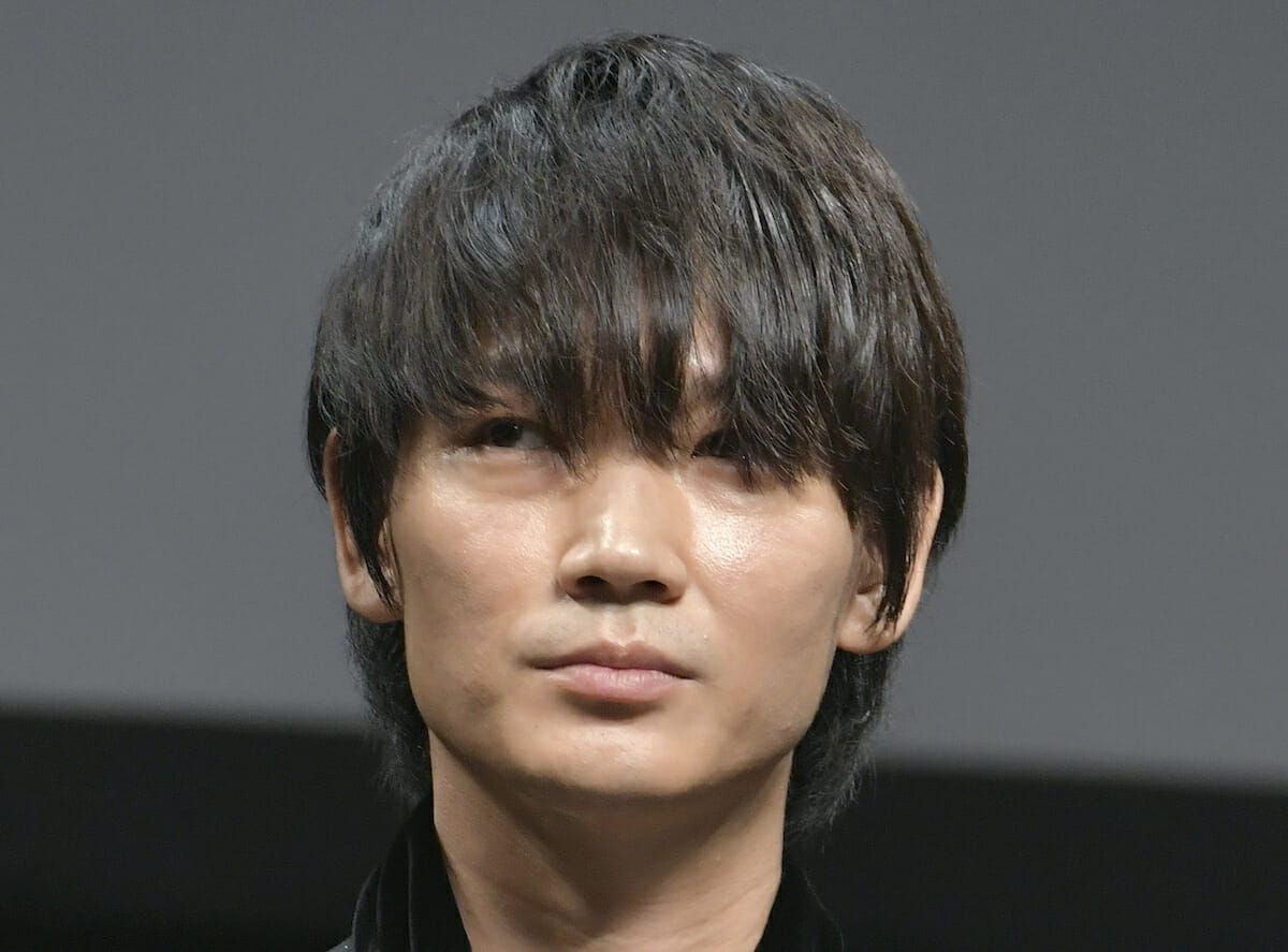 ガーシー砲乗り越え幸せゲット！綾野剛の派手な女性遍歴とは