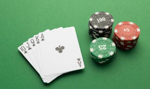 ポーカーにおけるナッツとは？生かした戦術はある？名前の由来も調査